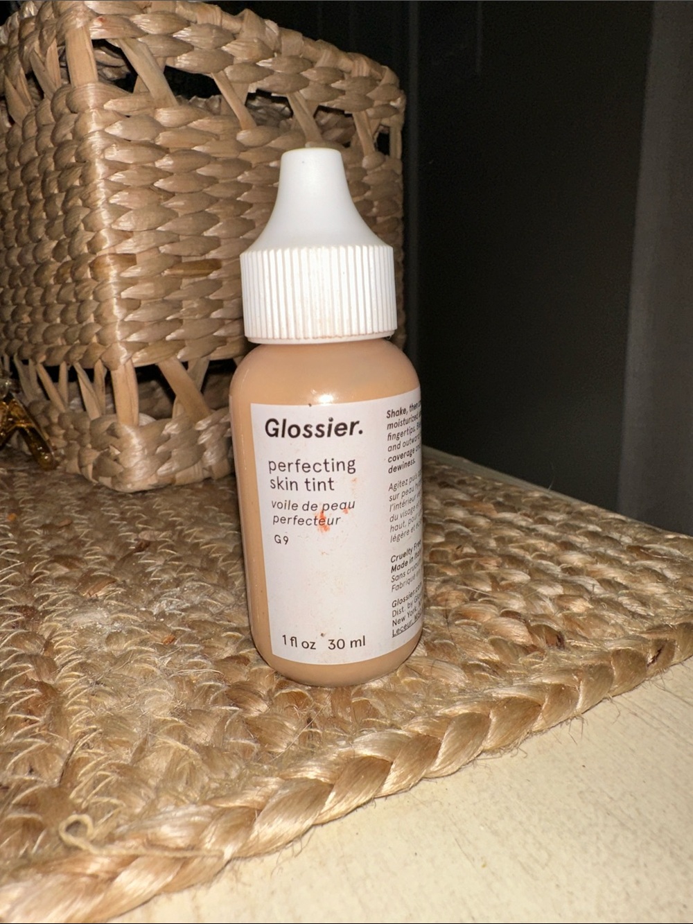 Glossier Perfecting Skin Tint — G9 Beige